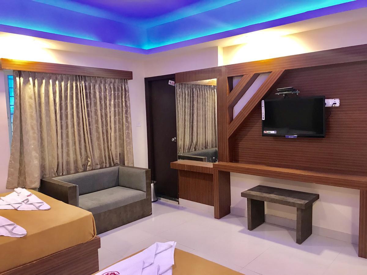 Hotel Grand Suites Бангалор Экстерьер фото
