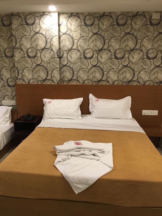 Hotel Grand Suites Бангалор Экстерьер фото