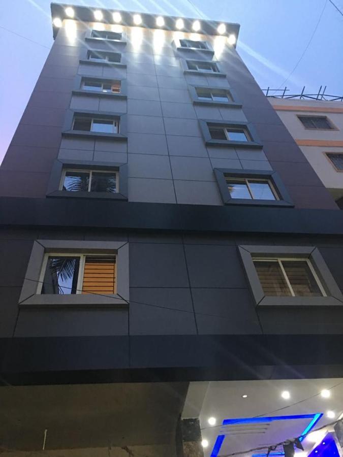 Hotel Grand Suites Бангалор Экстерьер фото